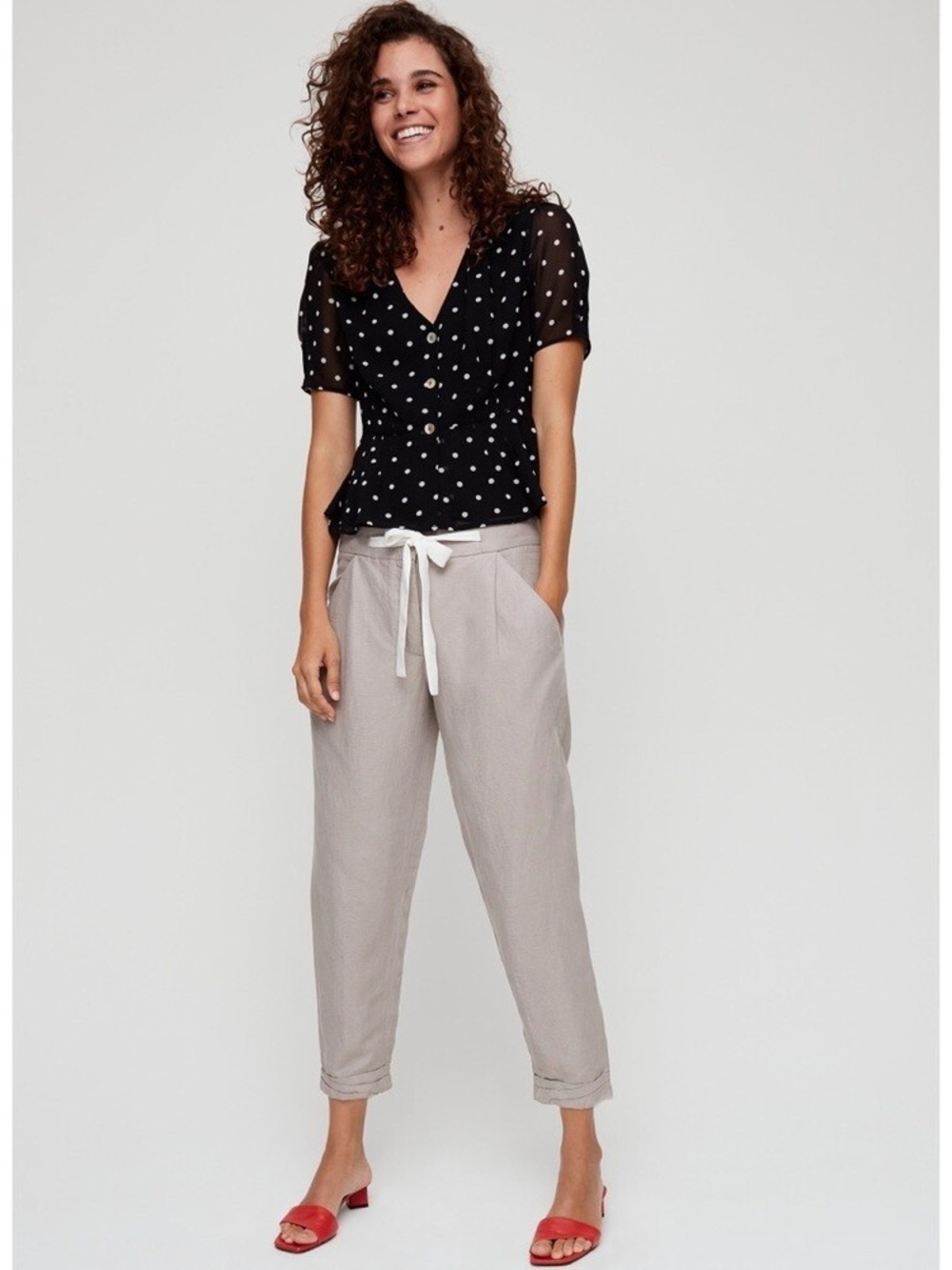 Wilfred Linen Blend Capri Pants Size 6 Light Grey Drawstring Cropped Trousers - Picture 2 of 9